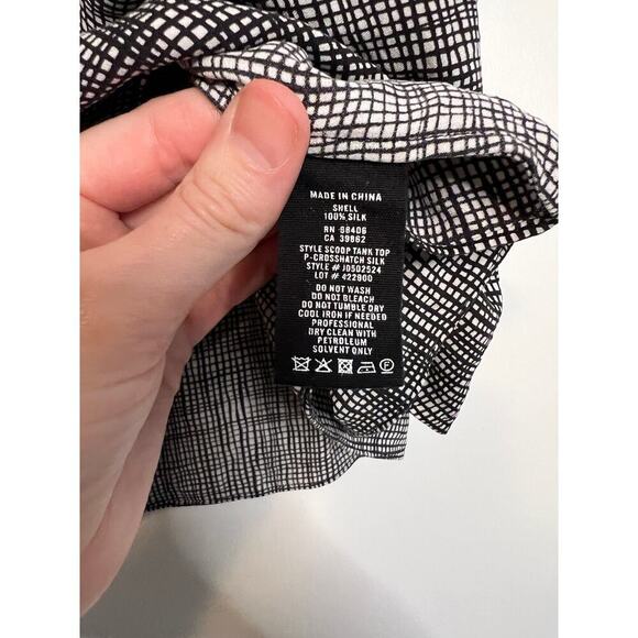 Theory Black White Pattern Silk Sleeveless Tank Top Size Small - Picture 5 of 6